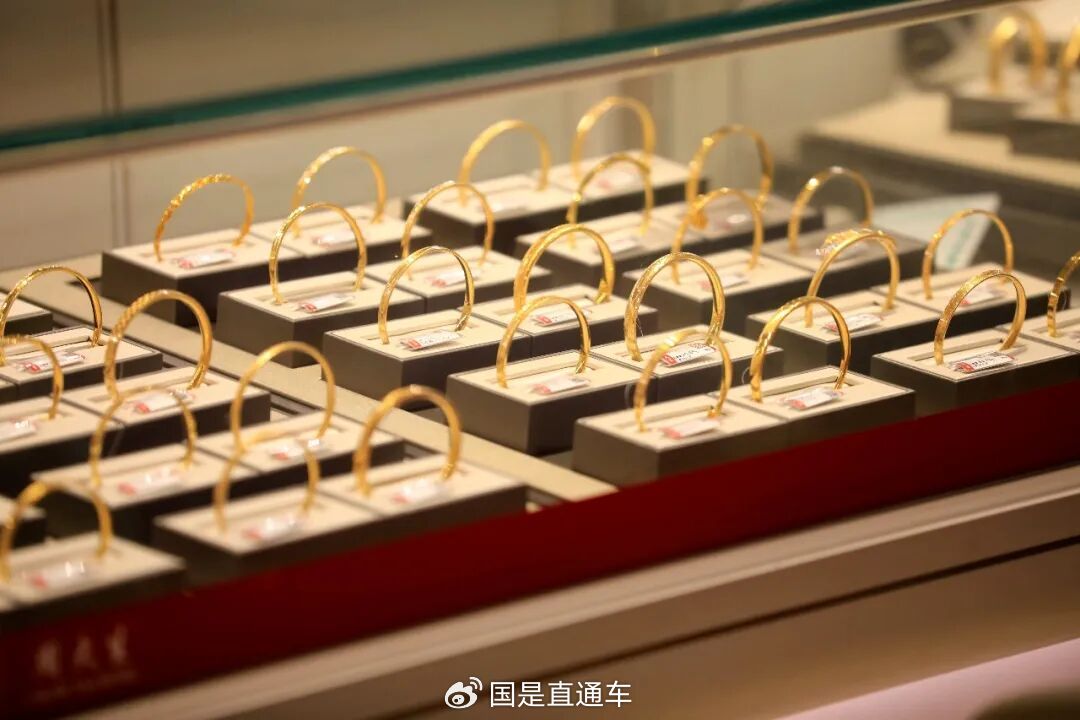 国际金价，突破5000美元历史性关口！还在上攻