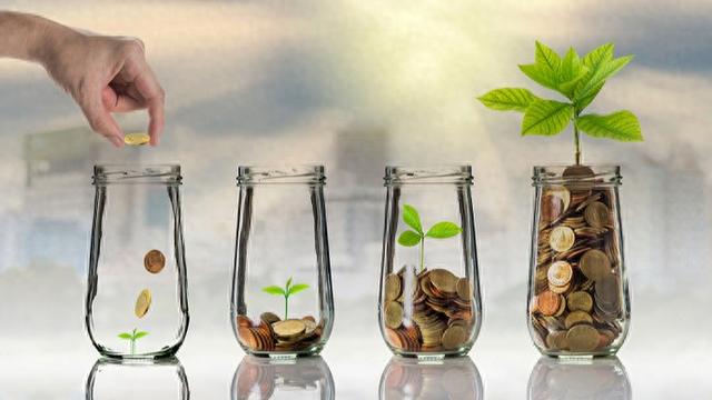 国际金价首破5100美元大关,黄金珠宝门店:一口价金饰品甚至来不及改价!