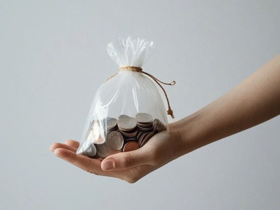 蒙牛“亮剑”,“奶酪女王”为何在资本博弈中出局?