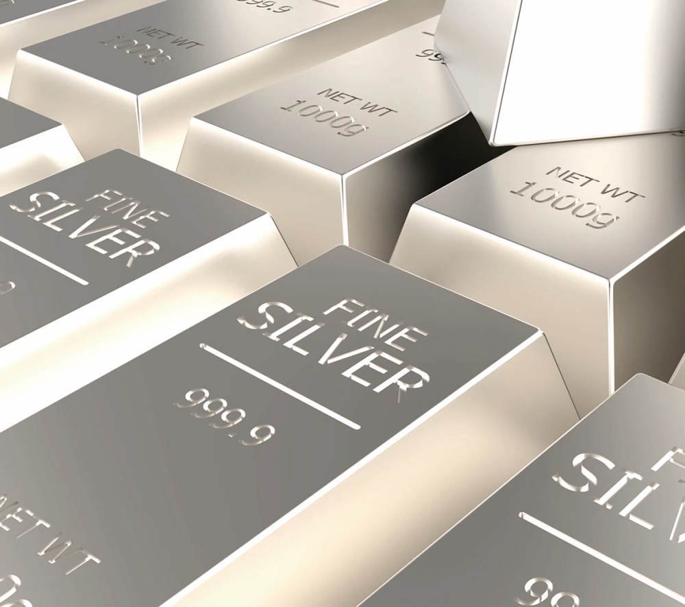 金银史诗级大跳水!贵金属一夜变天,要不要抄底?