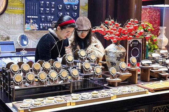 00后亲历白银过山车:从种草套利到追高被套