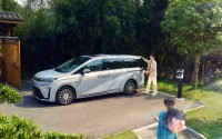 广汽传祺全新一代向往E8 PHEV发布 百公里亏电油耗3.98L