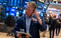 午盘：美股跌幅扩大 三大股指跌幅均超1%