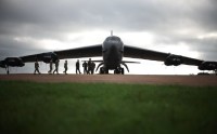 英国拒绝特朗普使用其空军基地打击伊朗，称此举或违反国际法