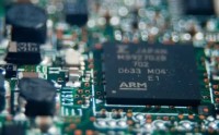 Arm将首次出售自有芯片 加码争夺AI设备支出份额