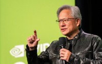 黄仁勋称AI资本支出适当且可持续 英伟达股价结束连跌并大幅上涨