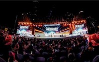 王鹤棣×影视飓风“极智拍档”：雅迪冠能系列让全民智能触手可玩