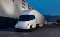 特斯拉在洛杉矶开设首个公共Tesla Semi超充站
