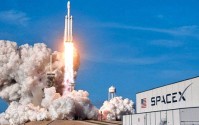 SpaceX，或3月秘密递交IPO文件，估值或超13.65万亿港元