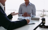 上市银行“反向讨薪”账本：中行三年追回超亿元，是成熟标志还是被动之举？
