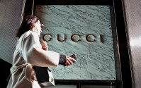 伊朗战争冲击盈利 奢侈品股下挫：爱马仕暴跌14%