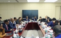 中国进出口银行副行长杨东宁会见埃塞俄比亚财政部长艾哈迈德·希德