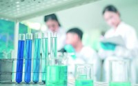 A股药企薪酬图鉴 创新药、CXO、高端医疗器械赛道人均薪酬领先