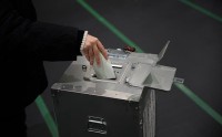 出口民调：日本执政联盟预计获得众议院过半席位