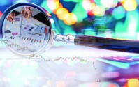 上市公司连环造假 部分基金缘何“火中取栗”？