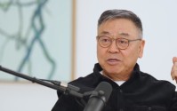 如果回到当初会投雷军吗？阎焱这么说