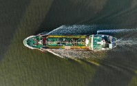 特朗普对伊朗发出新威胁 布伦特原油突破每桶115美元
