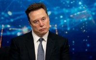 马斯克称xAI需“彻底重建”：联合创始人持续离职，SpaceX即将IPO