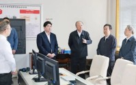 尹力检查清明祭扫服务工作，要求保障群众安全、文明、有序祭扫