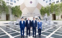 中国银行董事长葛海蛟会见友邦保险集团董事会主席杜嘉祺爵士