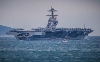 美国海军“福特”号航空母舰返回美国