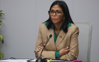 美国将委内瑞拉代总统移出制裁名单