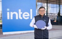 AI CPU 需求引爆增长：英特尔一季度营收超预期，盘后股价狂飙 16%