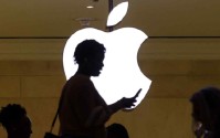苹果首款折叠屏iPhone测试受阻 或致量产推迟