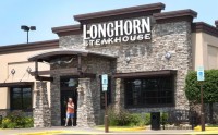 达登餐饮营收上涨，LongHorn Steakhouse成增长主力