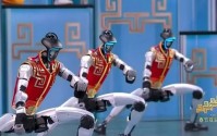 春晚总导演回应“机器人浓度超高”