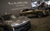 Lucid任命汽车行业外部人士担任CEO，并扩大与优步合作