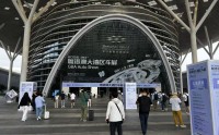 1300款车亮相！2026粤港澳车展“正在进行时”：本土企业豪横包馆，大湾区成新能源核心增量市场