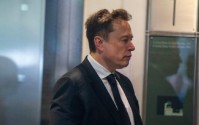AI 世纪对决开庭，马斯克在OpenAI审判中出庭作证