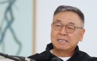 初代VC阎焱谈马云：他最可爱的地方就是不装