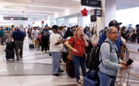 航空公司高管敦促国会结束政府部分停摆