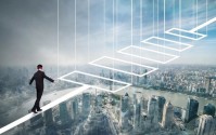 驭势科技驶向港股IPO，新进第一大客户注册资本仅100万