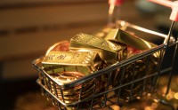 贷款炒金、空买空卖，金价震荡下的危险游戏