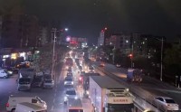 原材料一周涨价40%，仓库爆仓，周边大堵车！直击中东战火下的东莞塑料市场