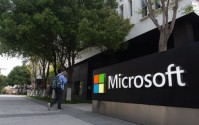 受ServiceNow、IBM财报拖累叠加AI替代担忧加剧，软件股集体暴跌