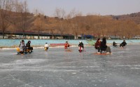 河北青龙：家门口的“冰雪乐园”开启群众过年新模式
