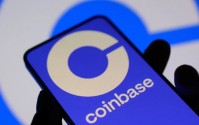 特朗普表态支持数字资产市场结构法案，Coinbase领涨加密股