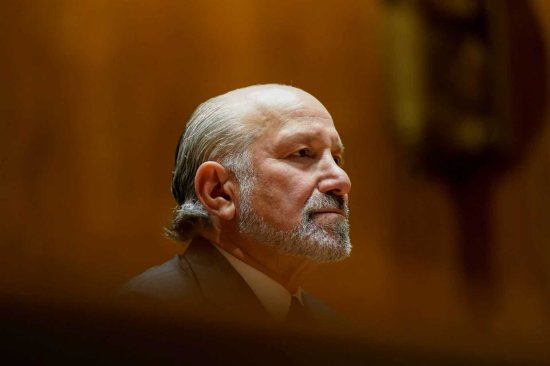 卢特尼克宣称美元多年来在外国操纵下被人为炒高