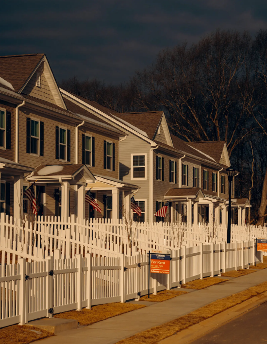 特朗普痛批“全民租房国家”，但其新政反而雪上加霜