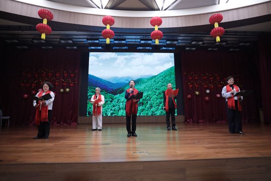 中国人民银行举办离退休干部2026年新春团拜会