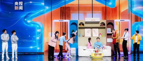 春晚完成全部彩排，部分节目单曝光：王菲献唱《你我经历的一刻》，蔡明时隔30年与“机器人”续前缘