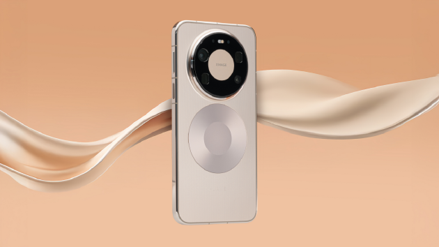 央视首次用手机直播春晚主舞台!揭秘华为Mate 80系列如何通过广电级大考