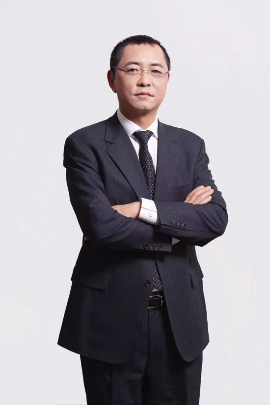 东方基金总经理刘鸿鹏:坚守本源 共筑高质量发展新征程