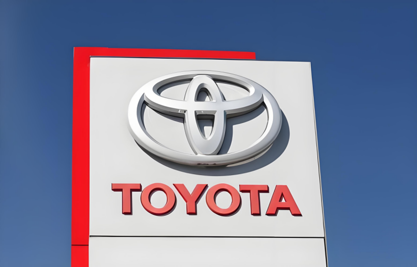 净利润暴跌43%!丰田紧急换帅,日系车阵营分裂,中国市场成终极考场