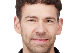 Roku新广告协议与降本举措助其结束三年连亏