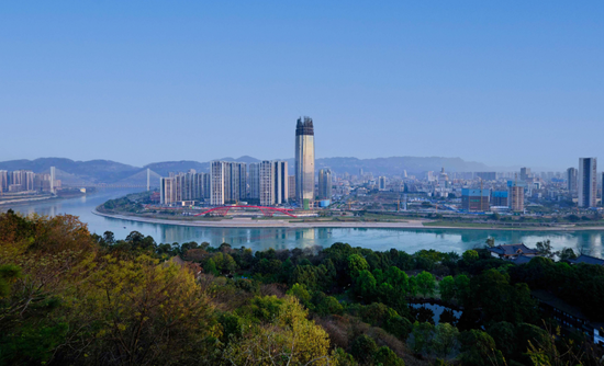 历时14个月、三次流标,千亿宜宾银行终斥资超8600万签约改造大楼!赴港上市刚满一年,去年上半年盈利2.85亿